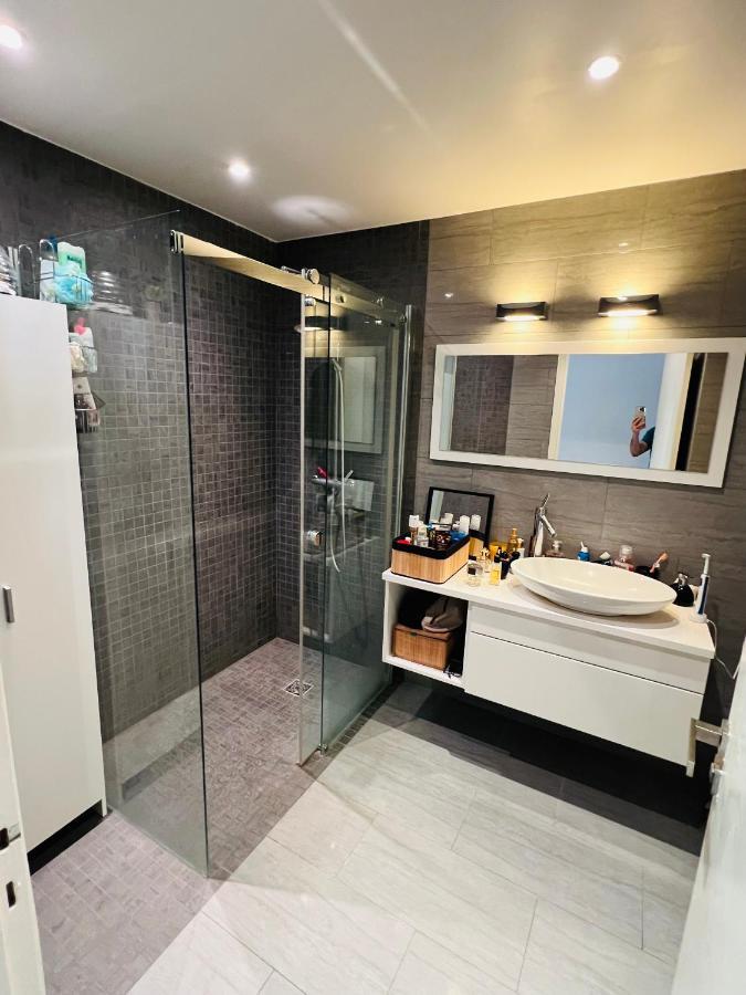 John Homestay Room In Ница Екстериор снимка